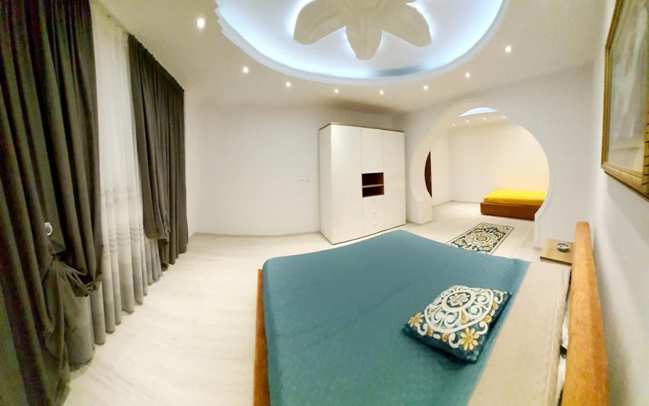 Appartement Magnolia Luxury Penthouse à Berat Extérieur photo